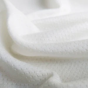Made for your body, it brings comfort and functionality to your body. It feels as smooth as a cloud, sticks to the skin without roughness, and is smooth and non-sticky. 3.5% Healcell Seaweed Fiber and Silk Mesh Fabric The mesh texture is fine and transparent, silky and smooth on the hand without any roughness, it stretches freely without being tight, and fits the body shape without being restrictive. 3.5% Healcell Seaweed Fiber and Silk Mesh Fabric The mesh texture has dense breathable pores, combined with the natural moisture absorption gene of Healcell® Biomaterial seaweed fiber, which can quickly capture sweat on the surface of the skin, accelerate its evaporation and prevent it from sticking to the body. 3.5% Healcell Seaweed Fiber and Silk Mesh Fabric